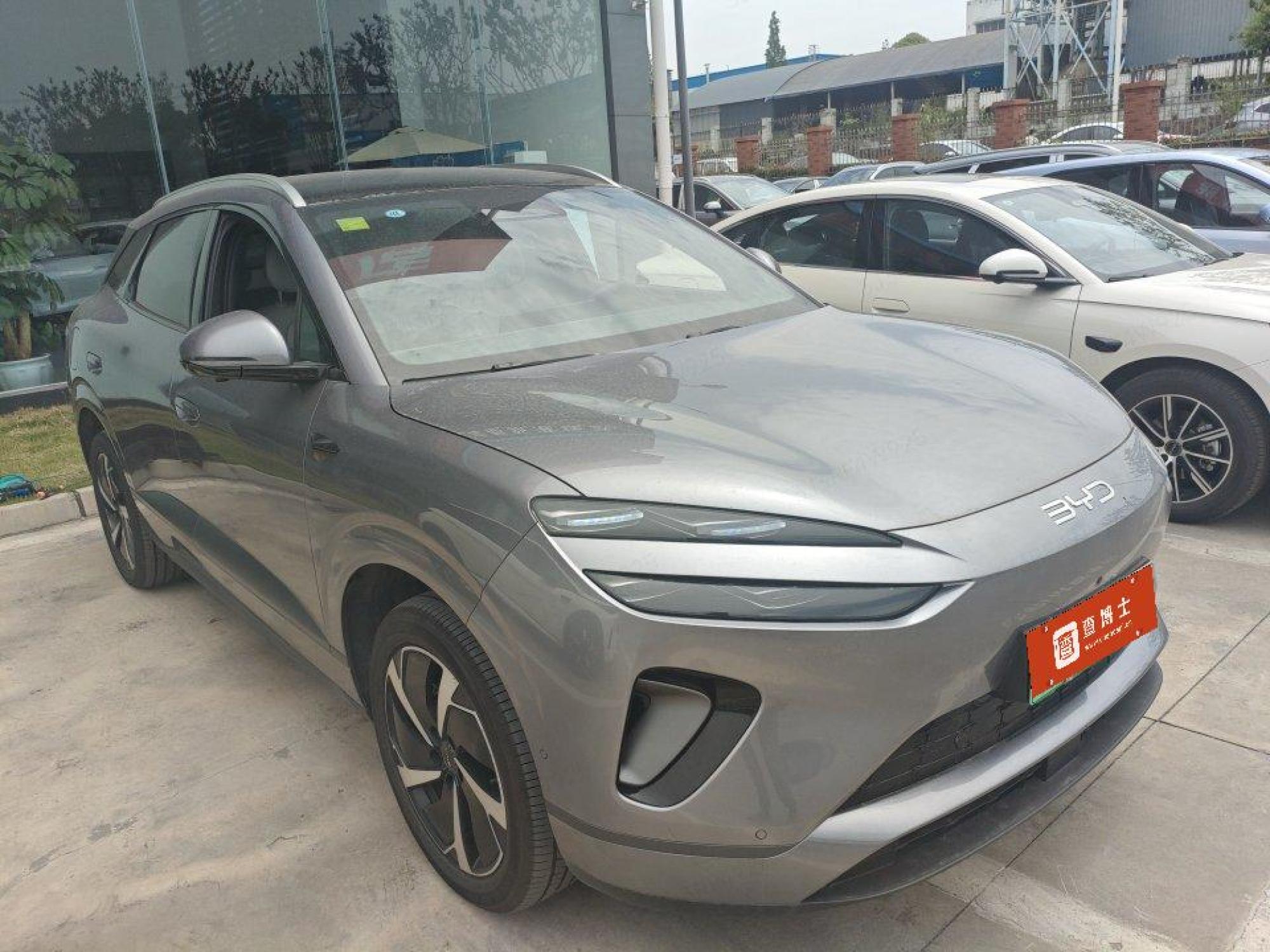 Vehicle image 2