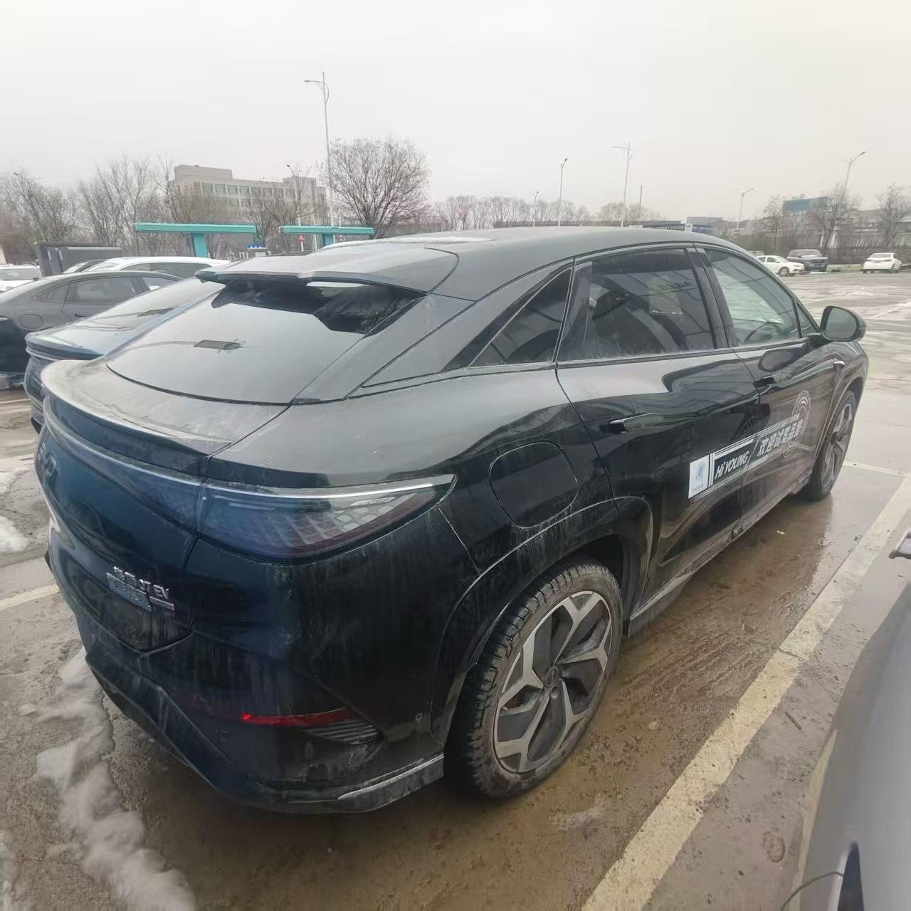 Vehicle image 5
