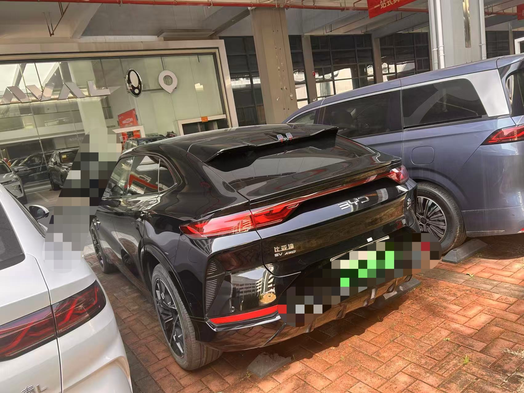 Vehicle image 3